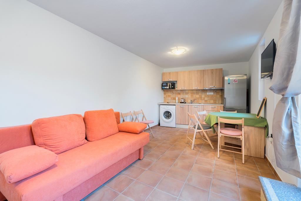 Apartment Pod Kastilom Jelsa  Exterior foto